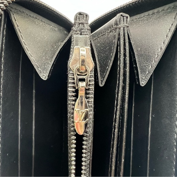 Louis Vuitton Black Vernis LV Embossed Zippy Wallet with COA - Picture 7 of 16
